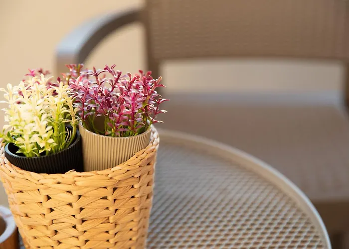 Glamorous, Renovated 3-bedroom In * Nicosia