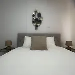 Glamorous, Renovated 3-bedroom In * Nicosia