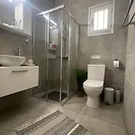 Glamorous, Renovated 3-bedroom In Apartman